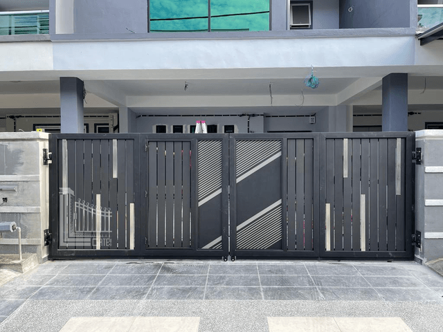Trackless Gate vs Traditional Folding Gate: Which Is Better for Your Home in Ipoh?