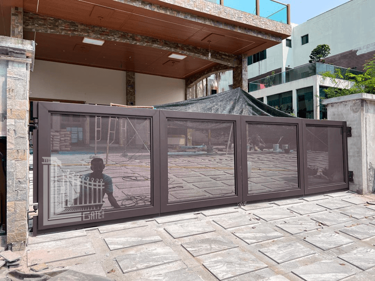 Folding Gate Design 9 by Wai Keong Iron Work — view 1