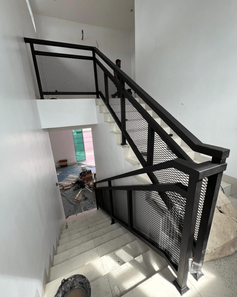 Stair Railing Design 4 by Wai Keong Iron Work — view 1